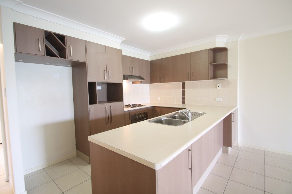 1/7 Ronayne Circle, One Mile QLD 4305, Image 2