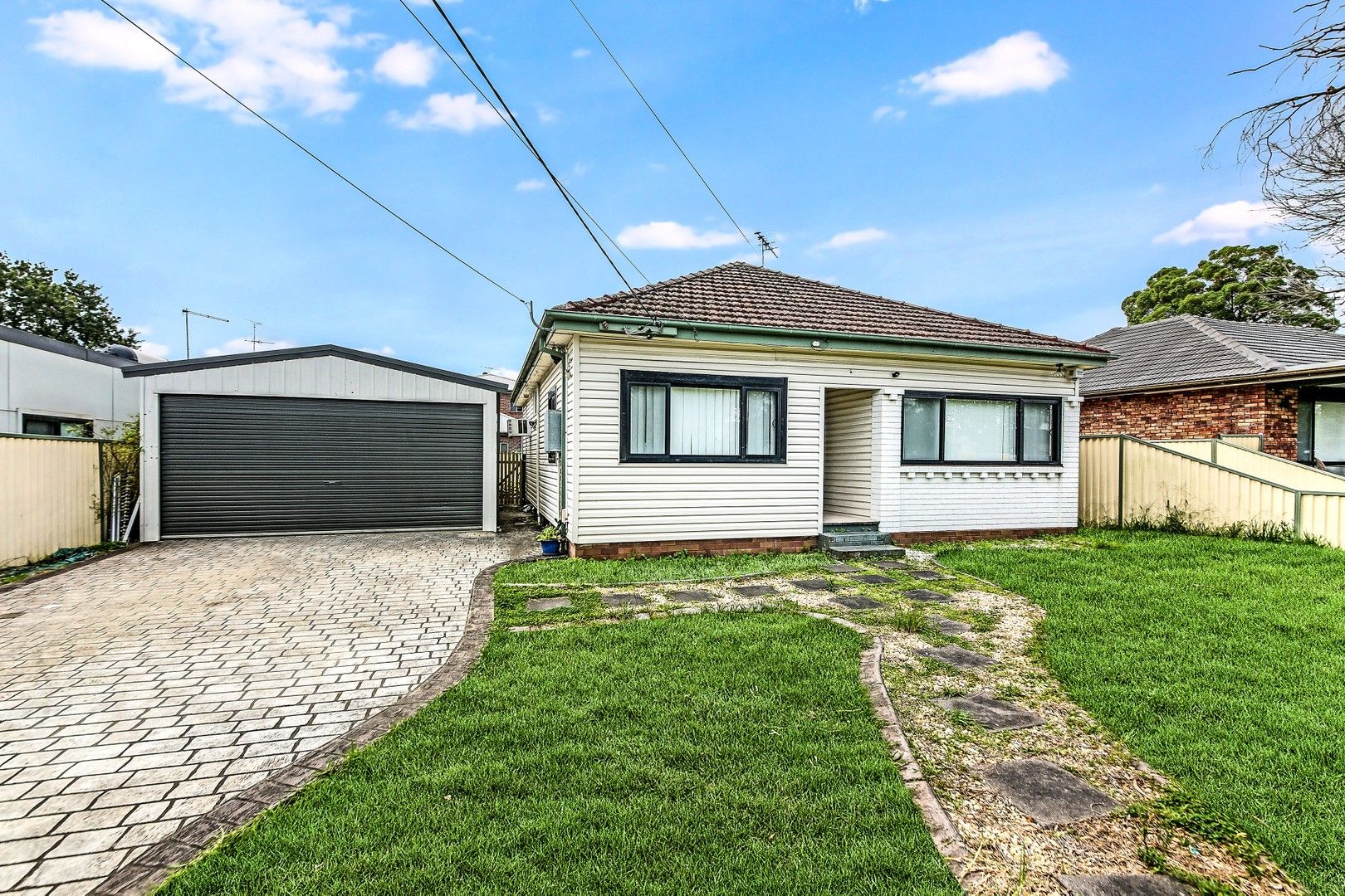 3 bedrooms House in 32 Haig Avenue GEORGES HALL NSW, 2198