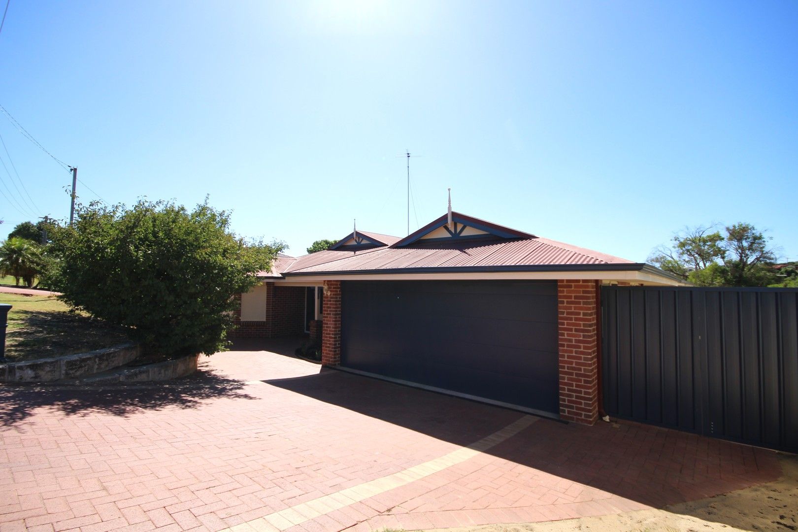 5 bedrooms House in 15 Williams Way AUSTRALIND WA, 6233