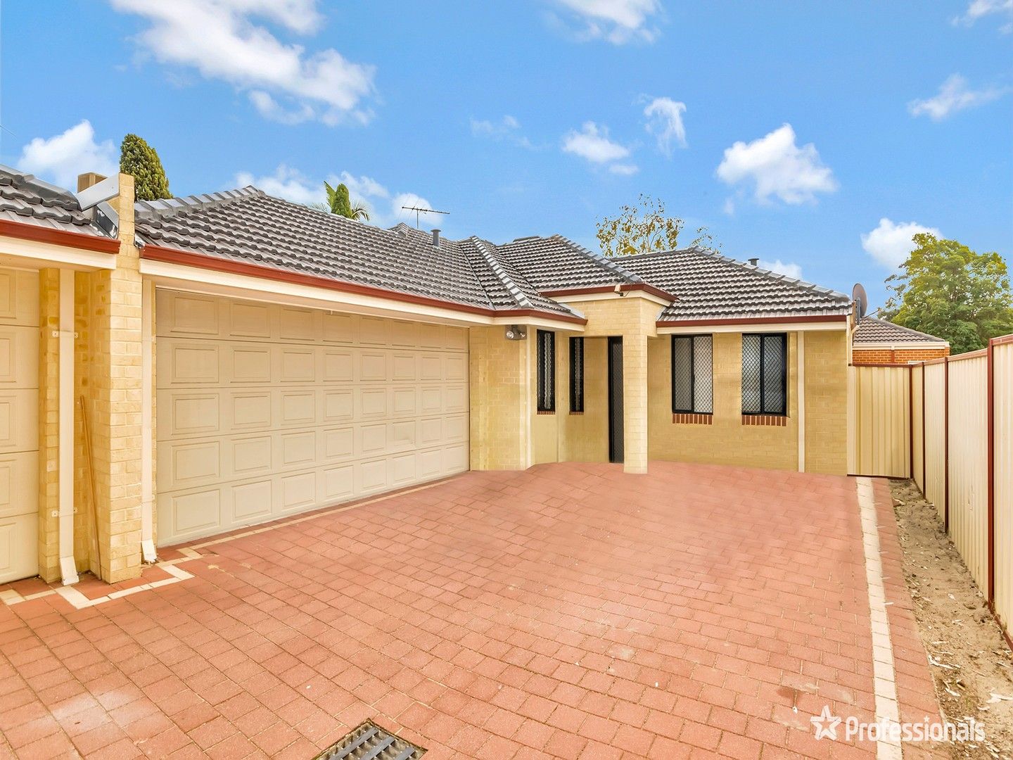 6 bedrooms House in Rms/ 2/119 Manning Road BENTLEY WA, 6102