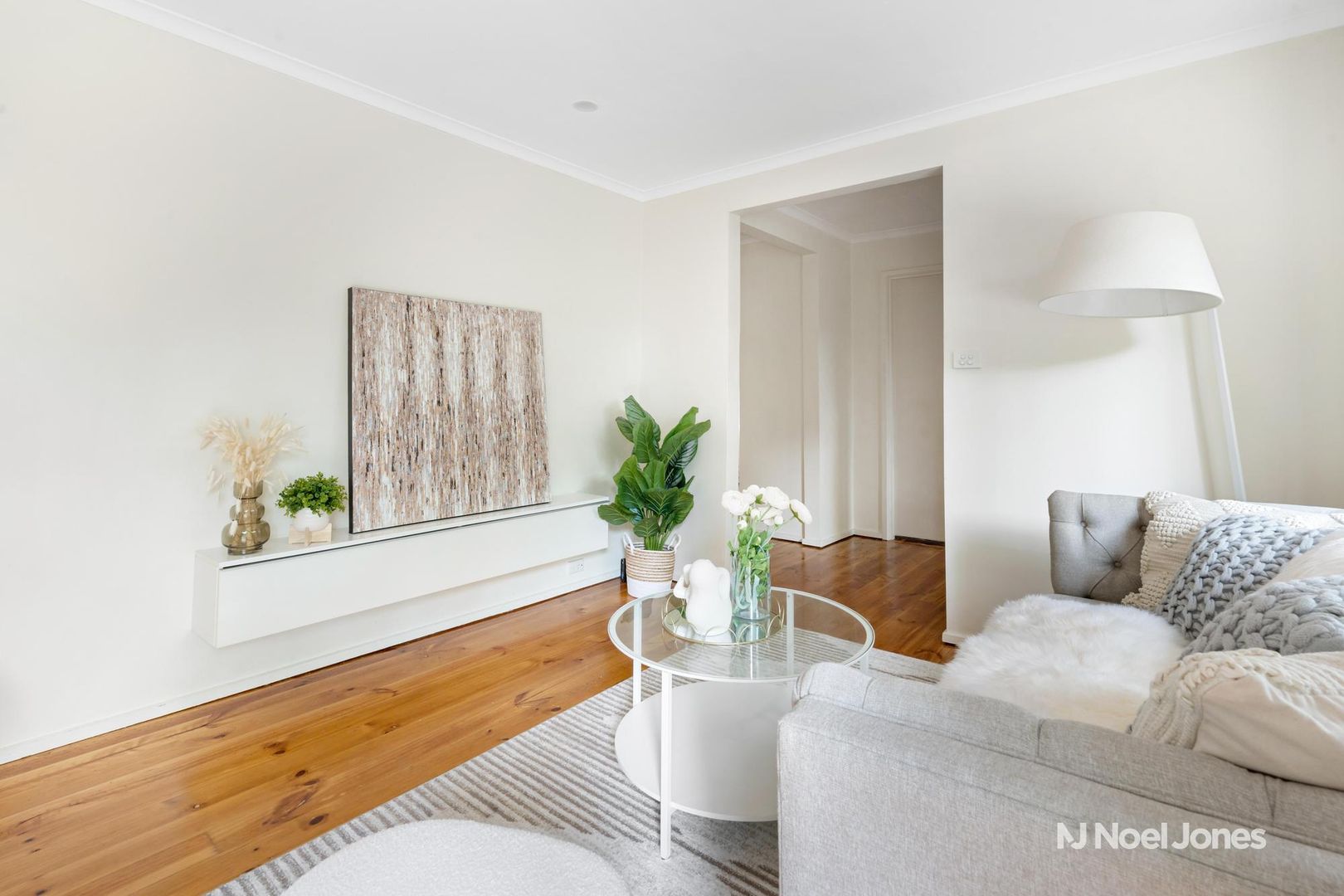 3/1-3 Crest Grove, Nunawading VIC 3131, Image 2