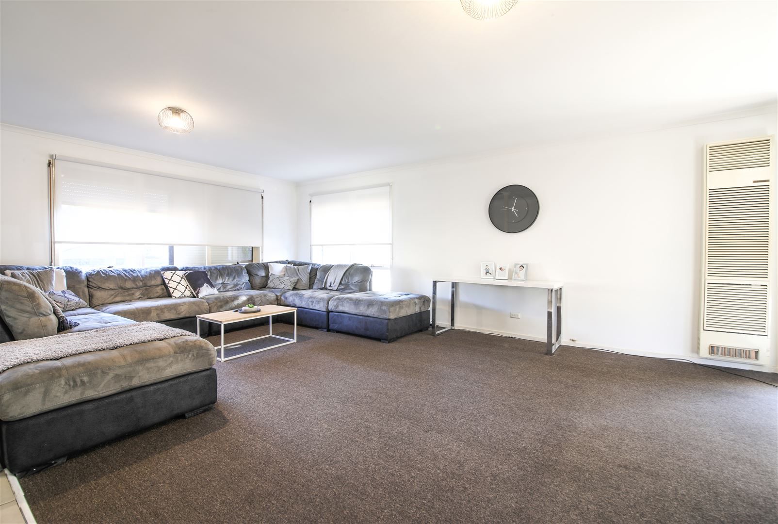 2 Waverley Court, Craigieburn VIC 3064, Image 2