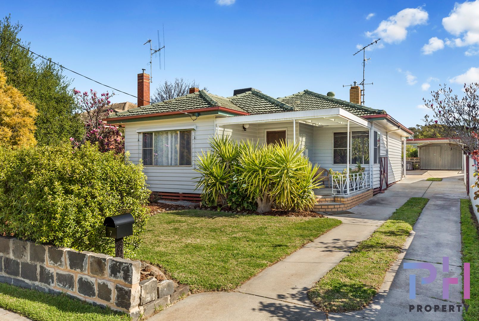 7 Olympic Parade, Kangaroo Flat Property History & Address Research