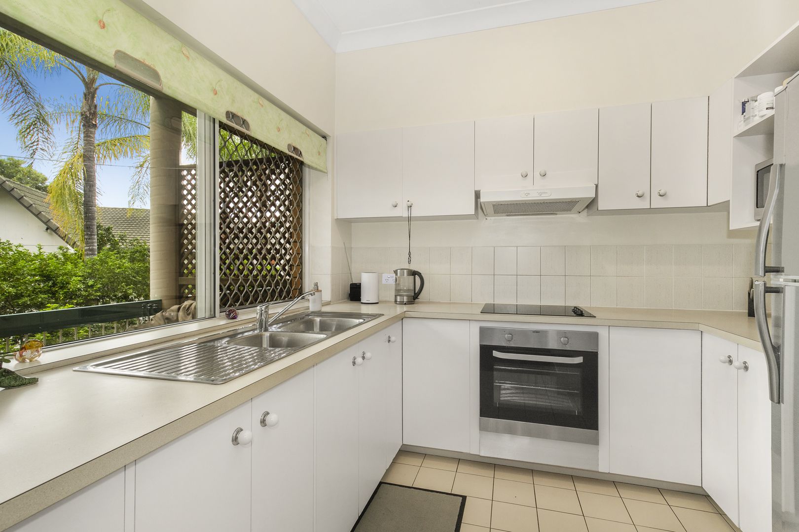 14/15 Whitmore Street, Taringa QLD 4068, Image 1