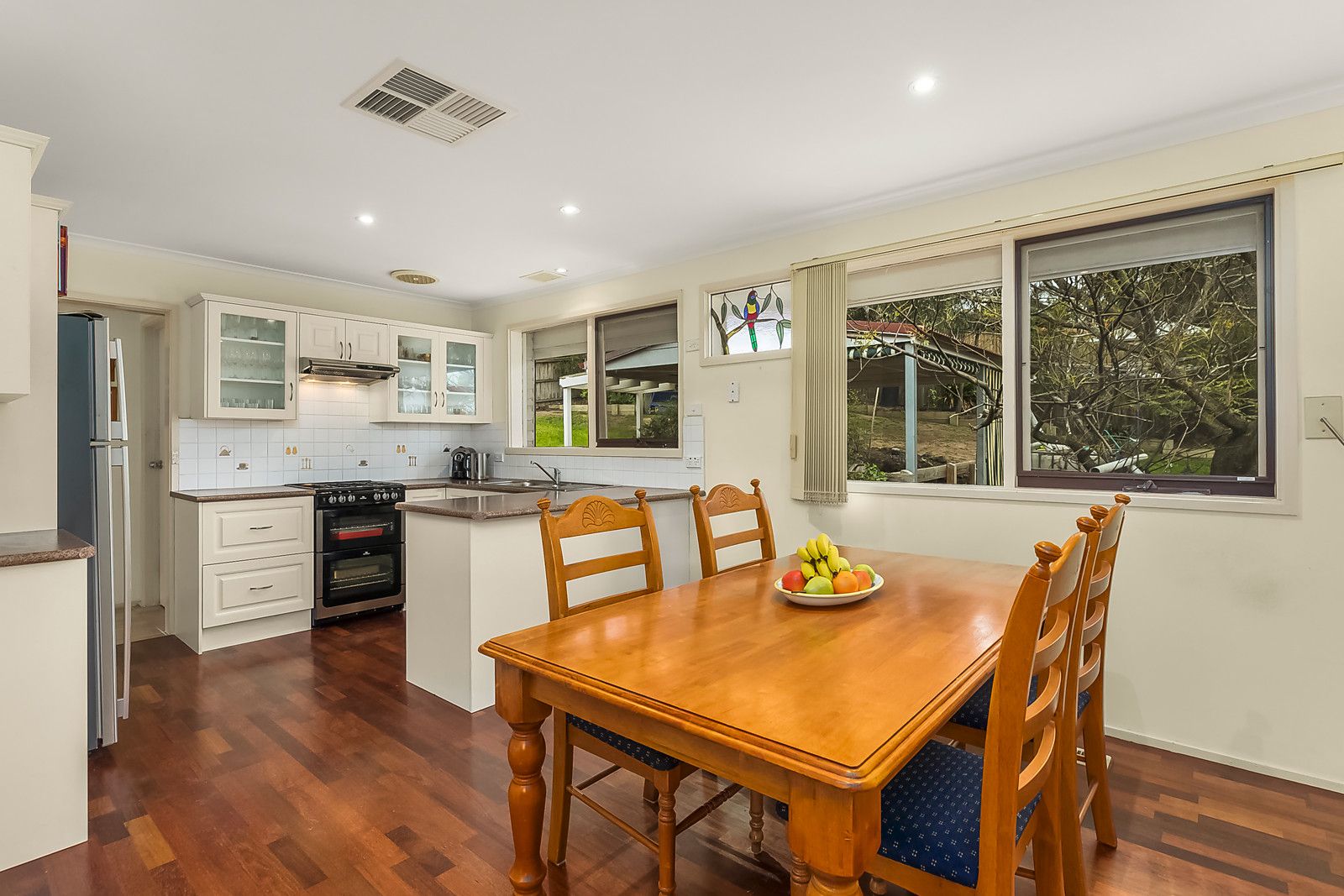 44 Corowa Crescent, Greensborough VIC 3088, Image 2