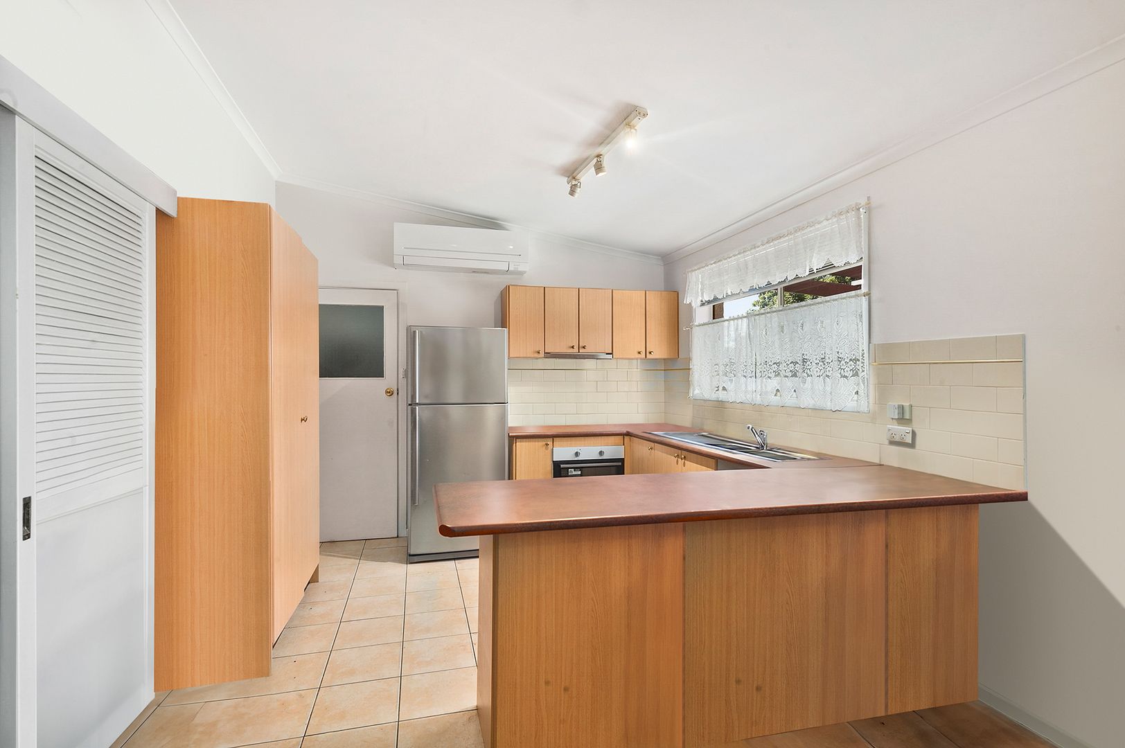 3/25 Arthur Street, Moss Vale NSW 2577, Image 2