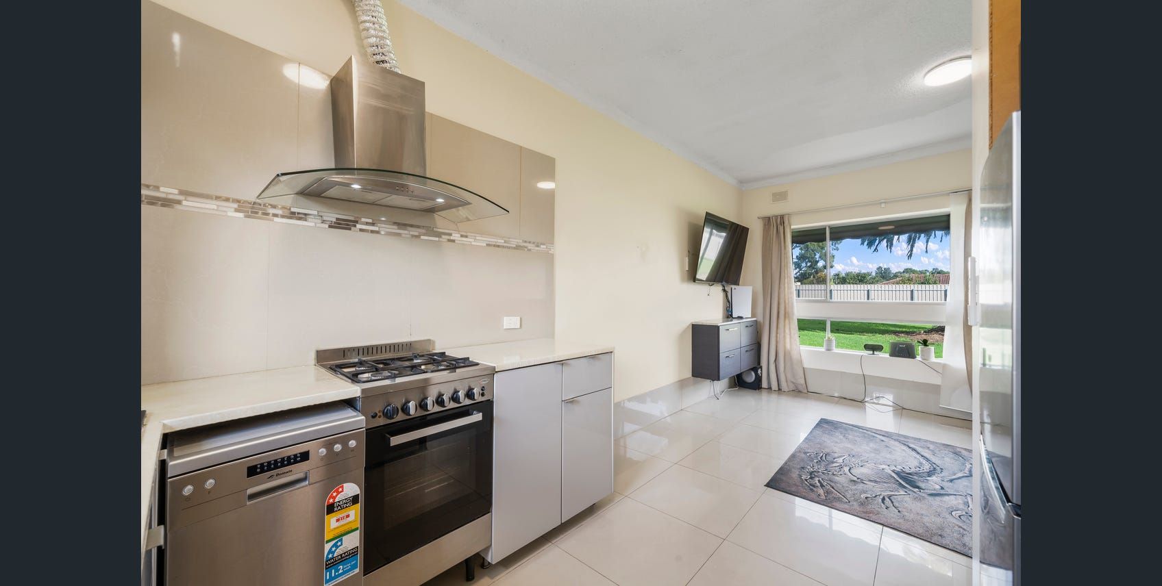 8/25 Thirza Avenue, Mitchell Park SA 5043 House For Rent 415 Domain