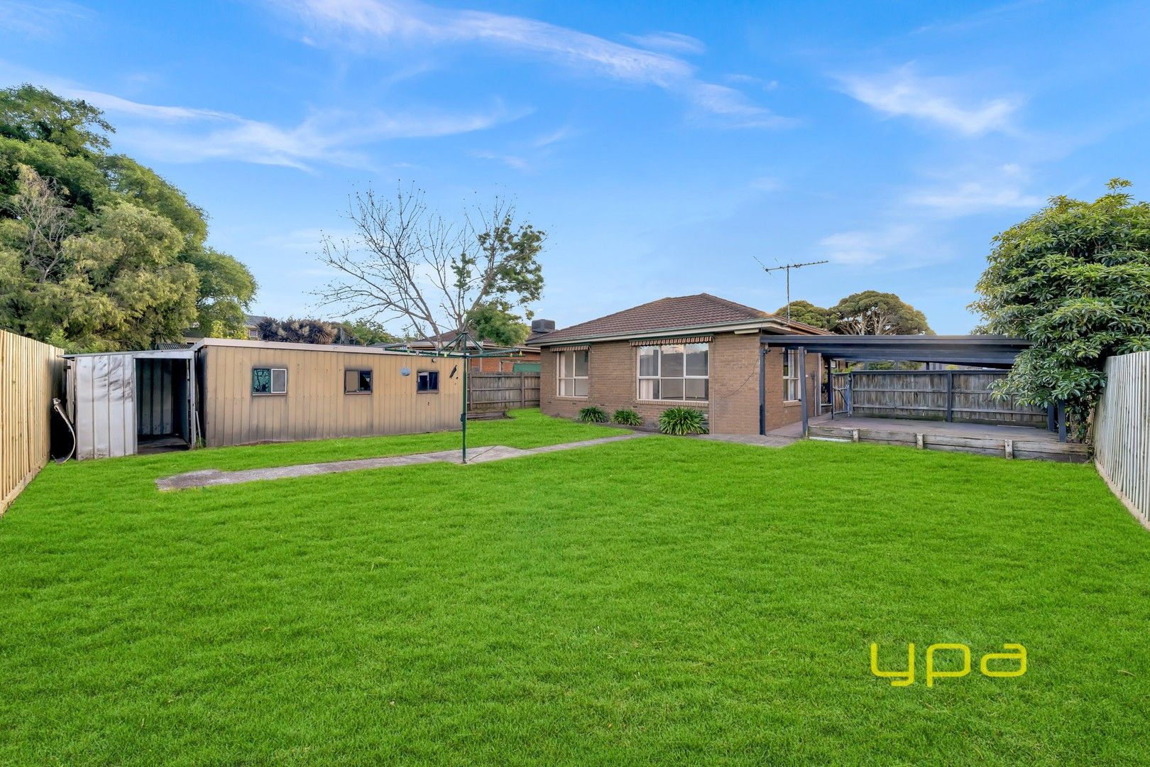 3 bedrooms House in 15 Briar  Close NARRE WARREN VIC, 3805