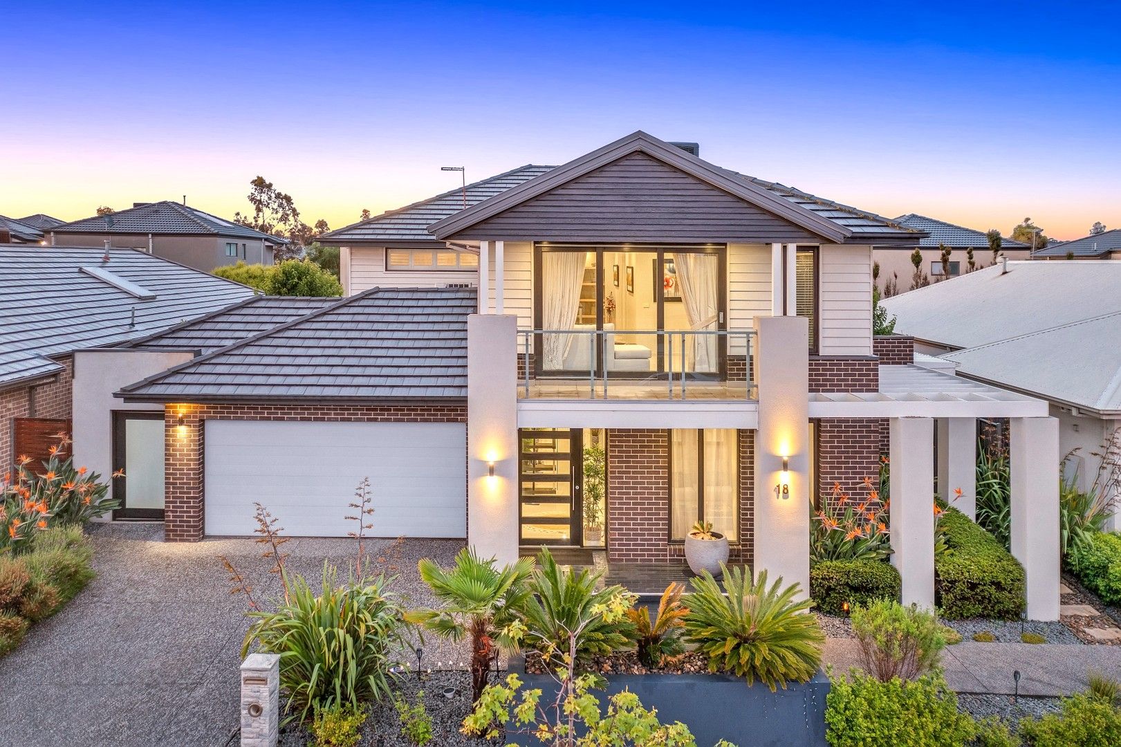 5 bedrooms House in 18 Vantage Boulevard CRAIGIEBURN VIC, 3064