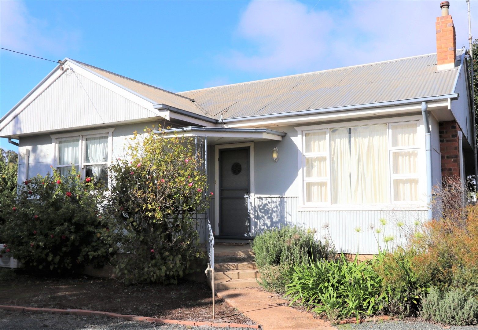 46 Main Street, West Wyalong NSW 2671 Domain