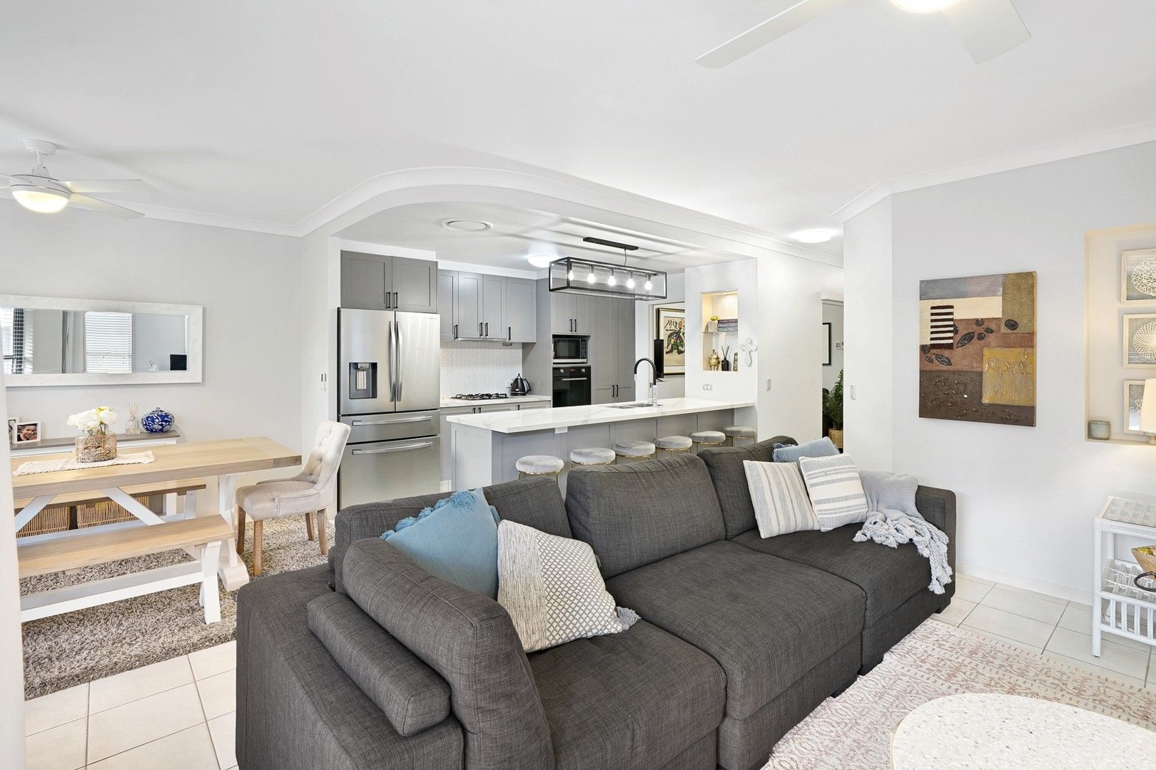 1091/1 The Cove Crescent, Carrara QLD 4211, Image 2