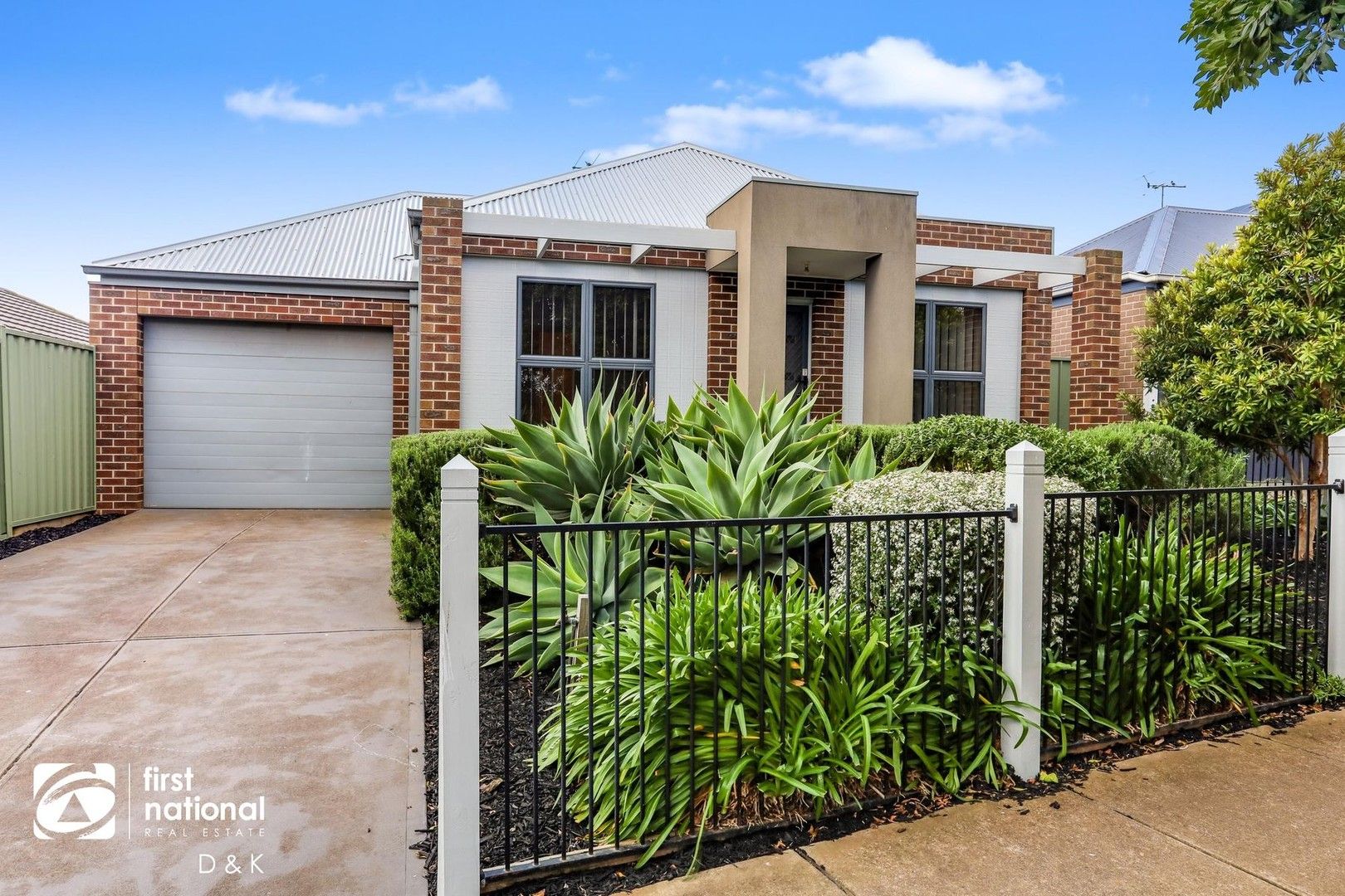 17 Kunuka Circuit, Caroline Springs VIC 3023, Image 0