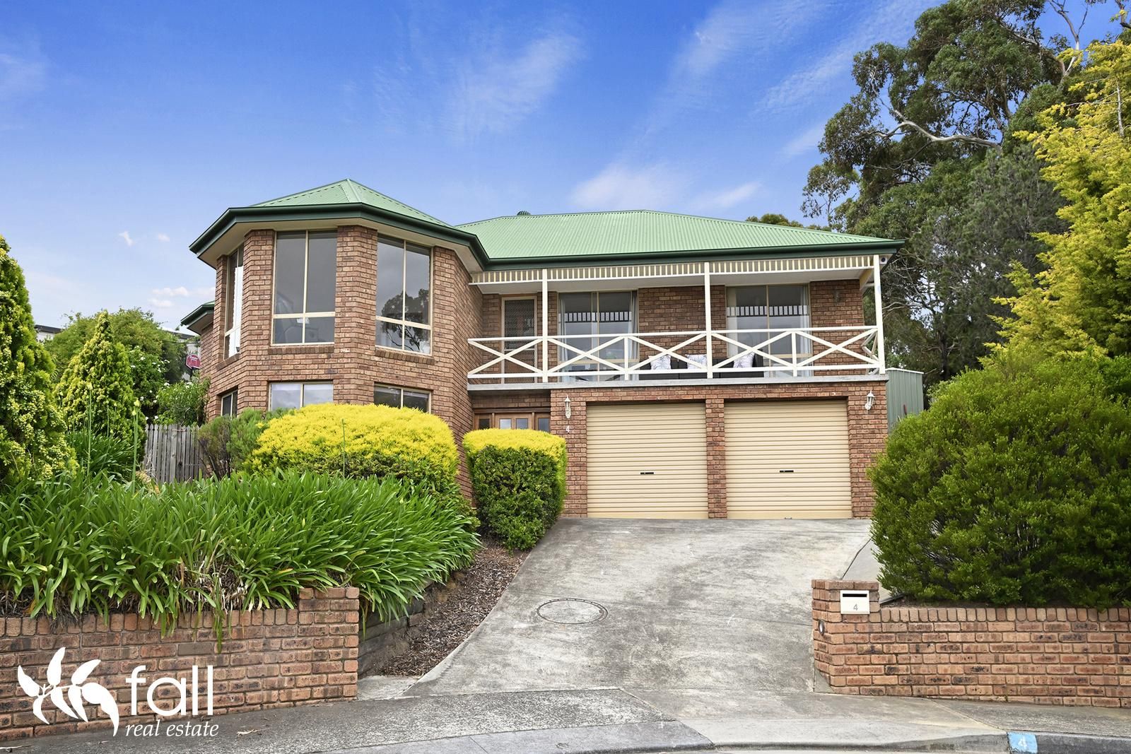 5 bedrooms House in 4 Sabrina Court LINDISFARNE TAS, 7015