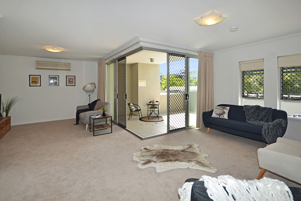 2/1-2 Arbour Ave, Robina QLD 4226, Image 2