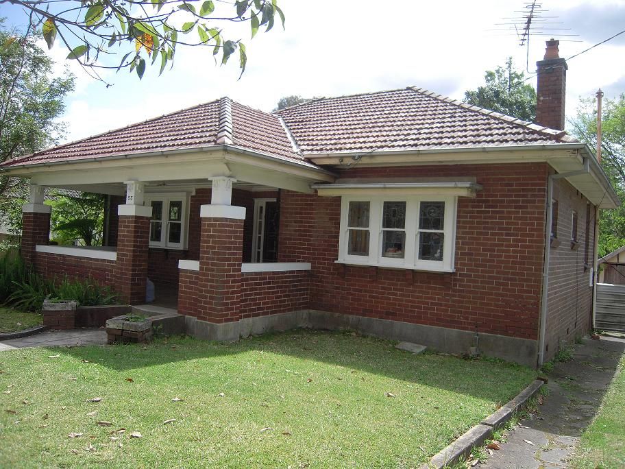 2 bedrooms House in 55 Edgeworth David Avenue HORNSBY NSW, 2077