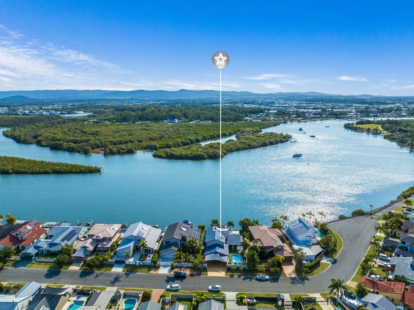 96 Tradewinds Avenue, Paradise Point QLD 4216, Image 0