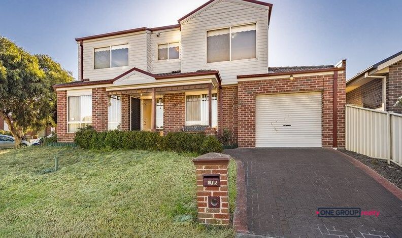 3 bedrooms House in 8A Farnham Court CRAIGIEBURN VIC, 3064