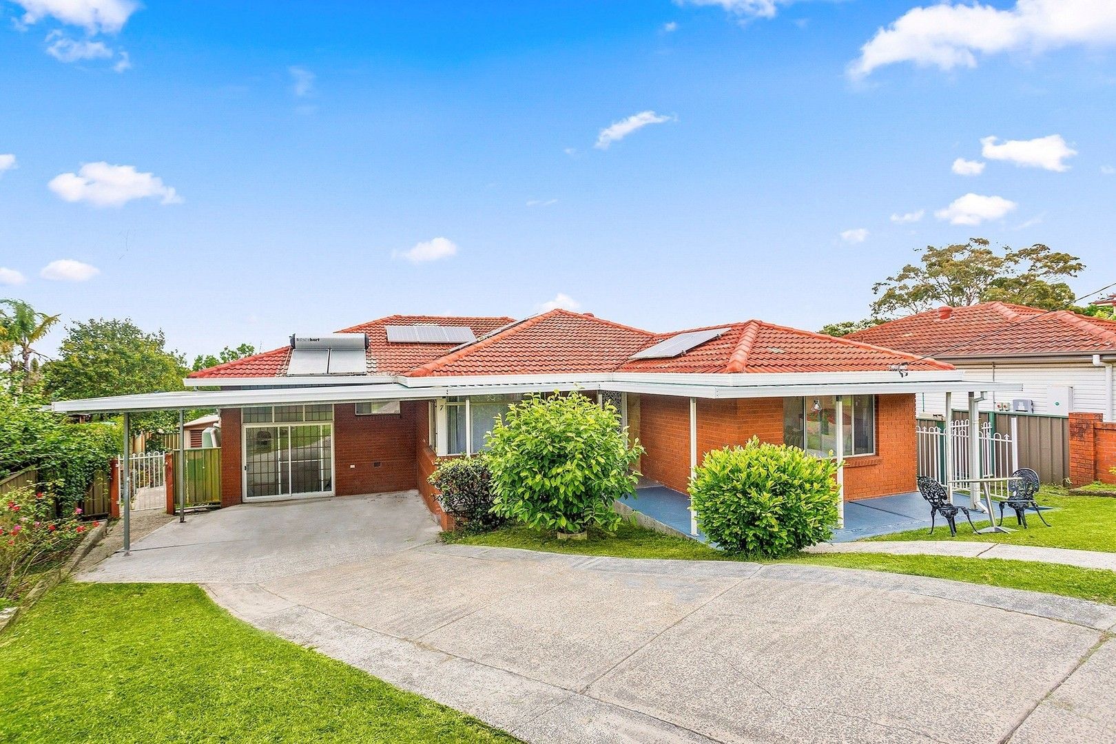 6 bedrooms House in 7 Morse Avenue KANAHOOKA NSW, 2530