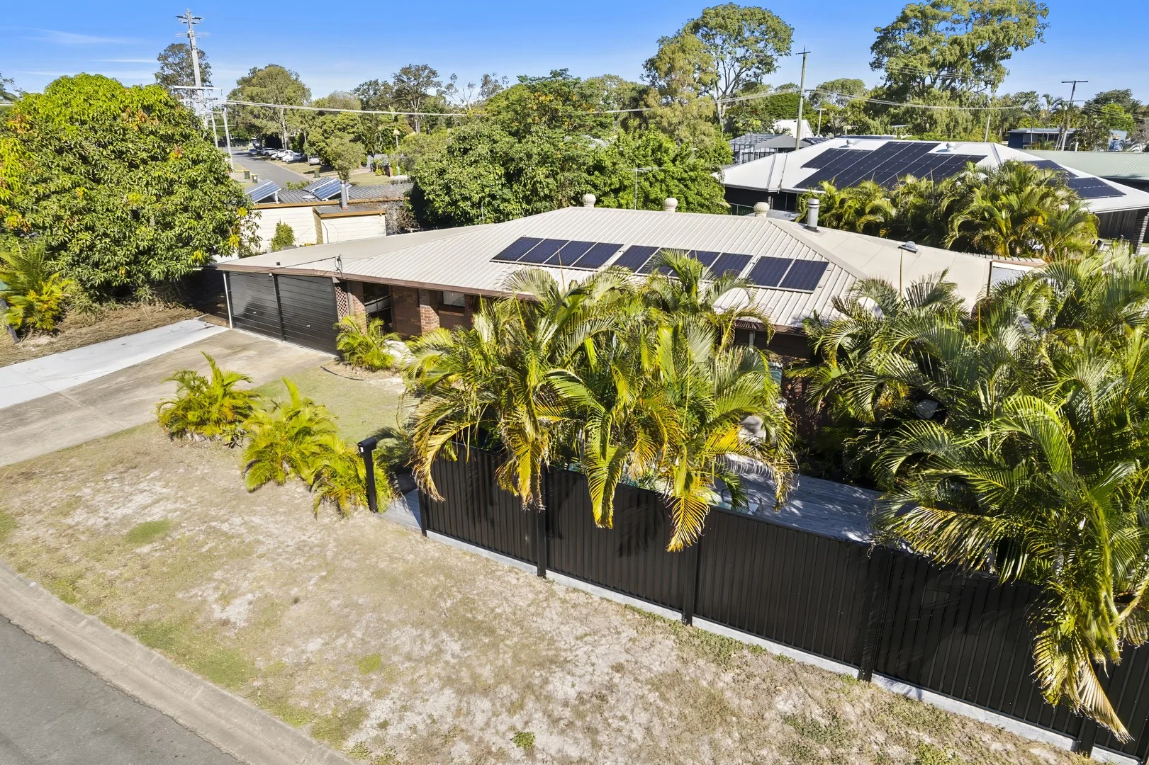Primary image of 4 Patrick Street, Beachmere QLD 4510