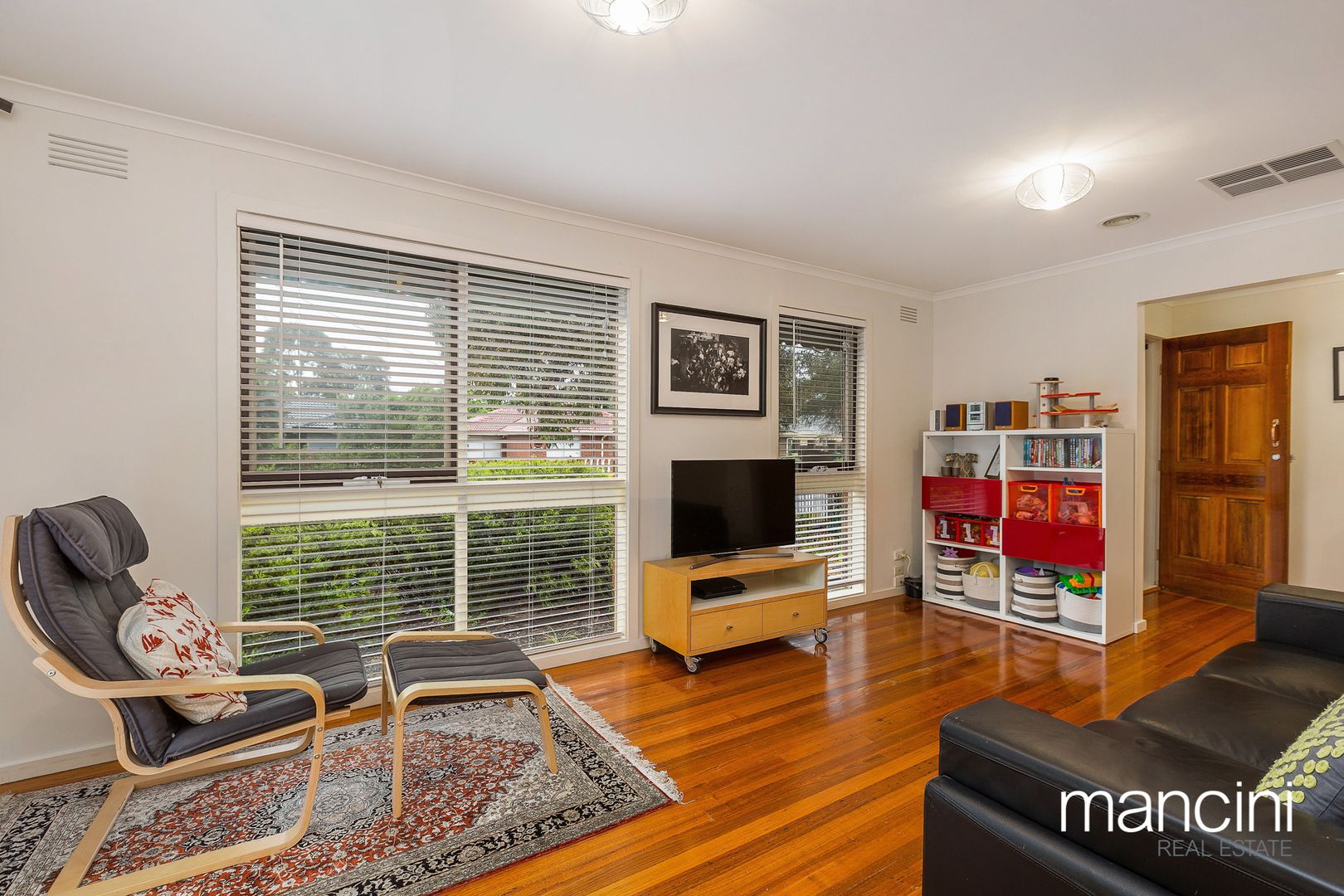 12 Laird Drive, Altona Meadows VIC 3028, Image 2