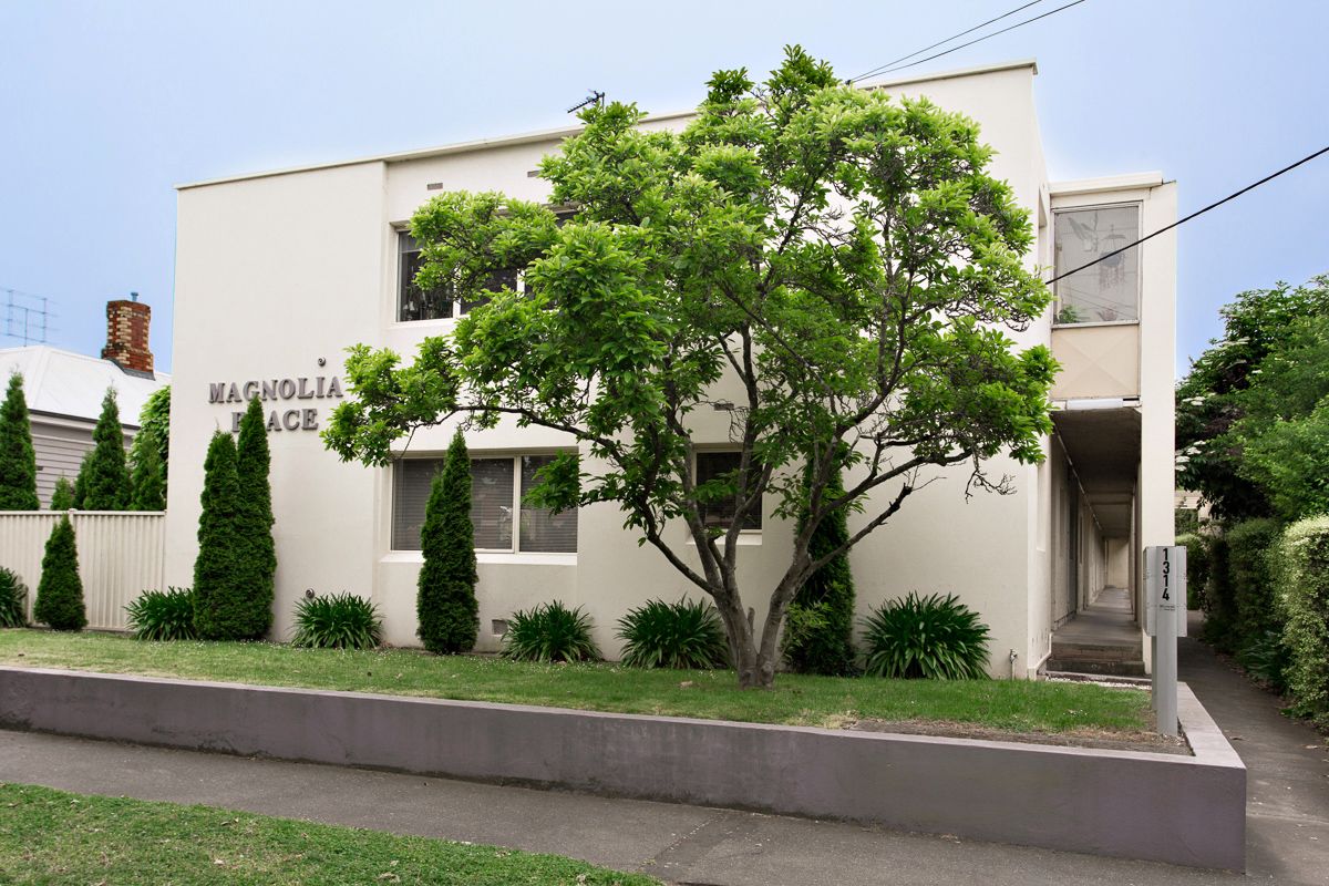 2 bedrooms House in 2/1314 Mair Street LAKE WENDOUREE VIC, 3350