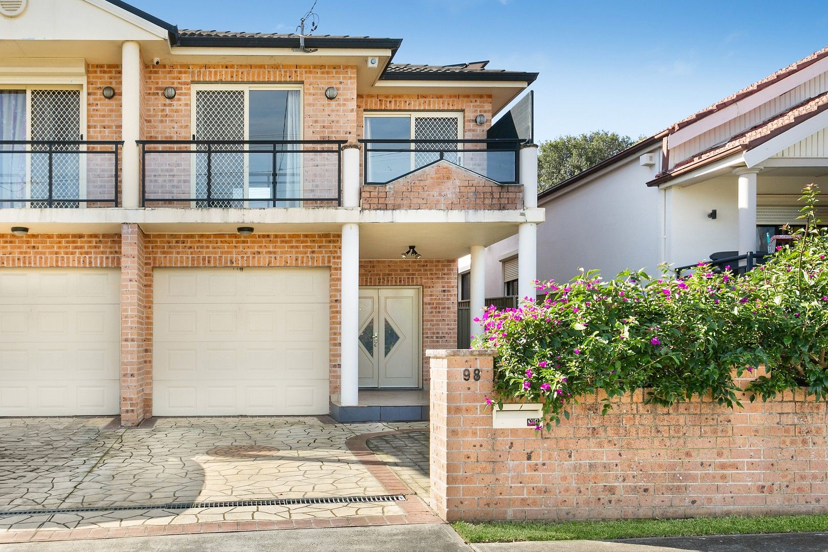 4 bedrooms Semi-Detached in 98 Bassett Street HURSTVILLE NSW, 2220