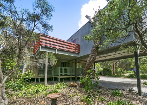 1 Gilbert Street, Aireys Inlet VIC 3231