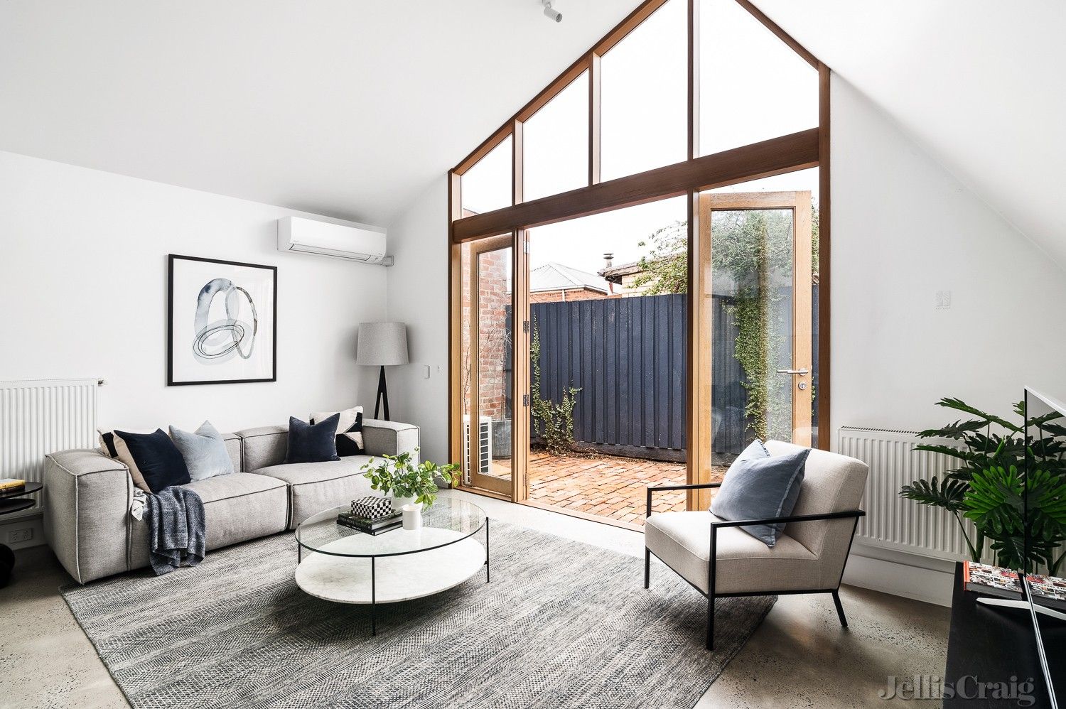 2 bedrooms House in 8 Brett Street BRUNSWICK VIC, 3056