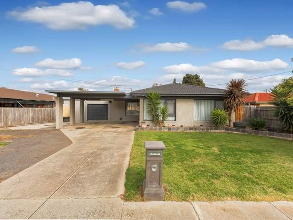 27 Mcdonald Street, Melton South VIC 3338