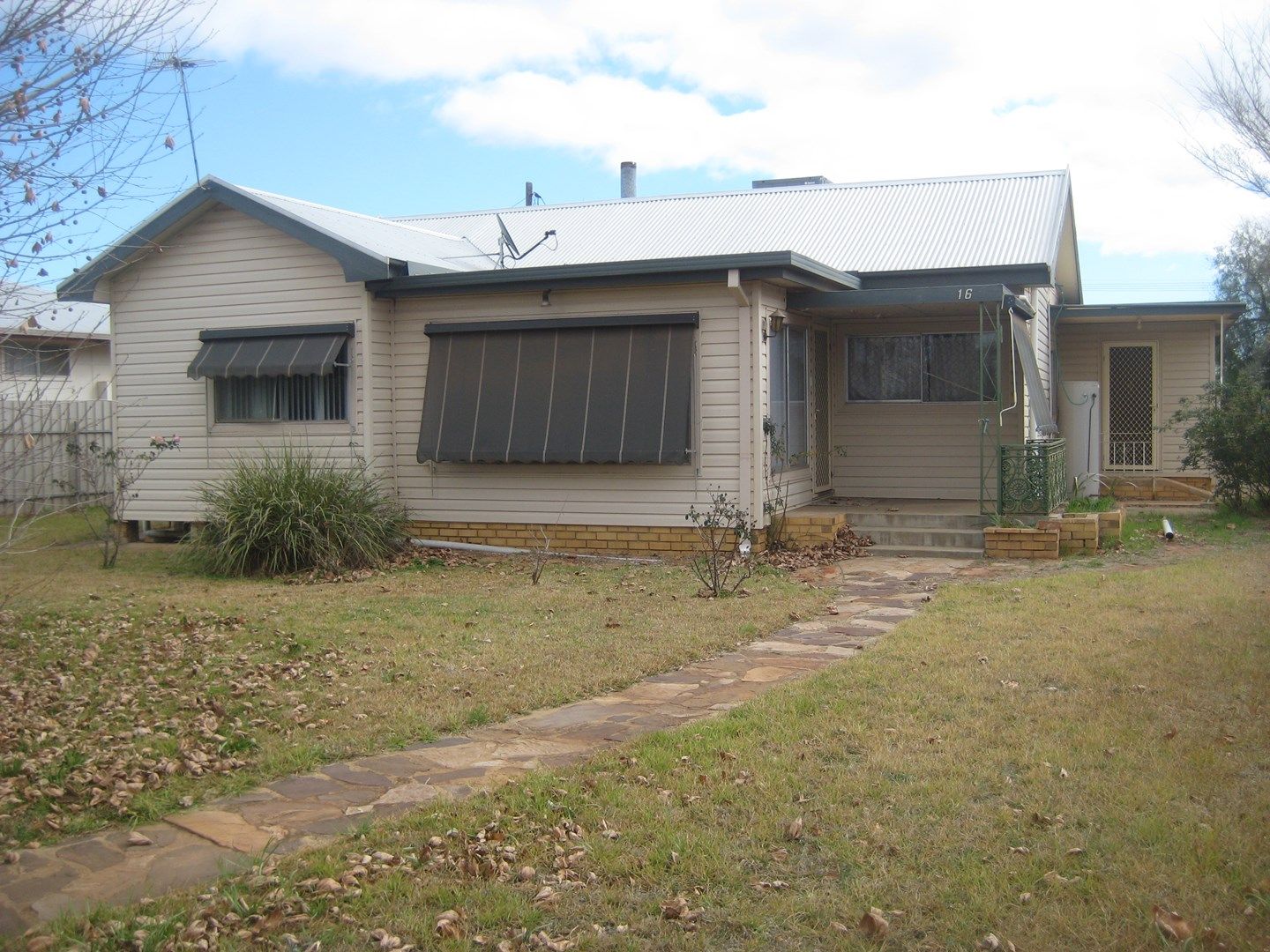 16 Zara Street, Goolgowi NSW 2652, Image 0