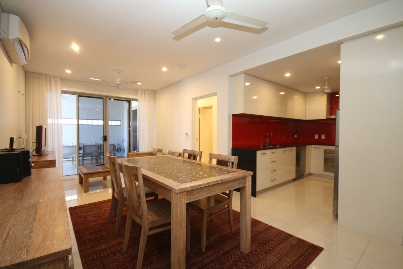 2 bedrooms Apartment / Unit / Flat in 20/39 Cavenagh Street DARWIN CITY NT, 0800