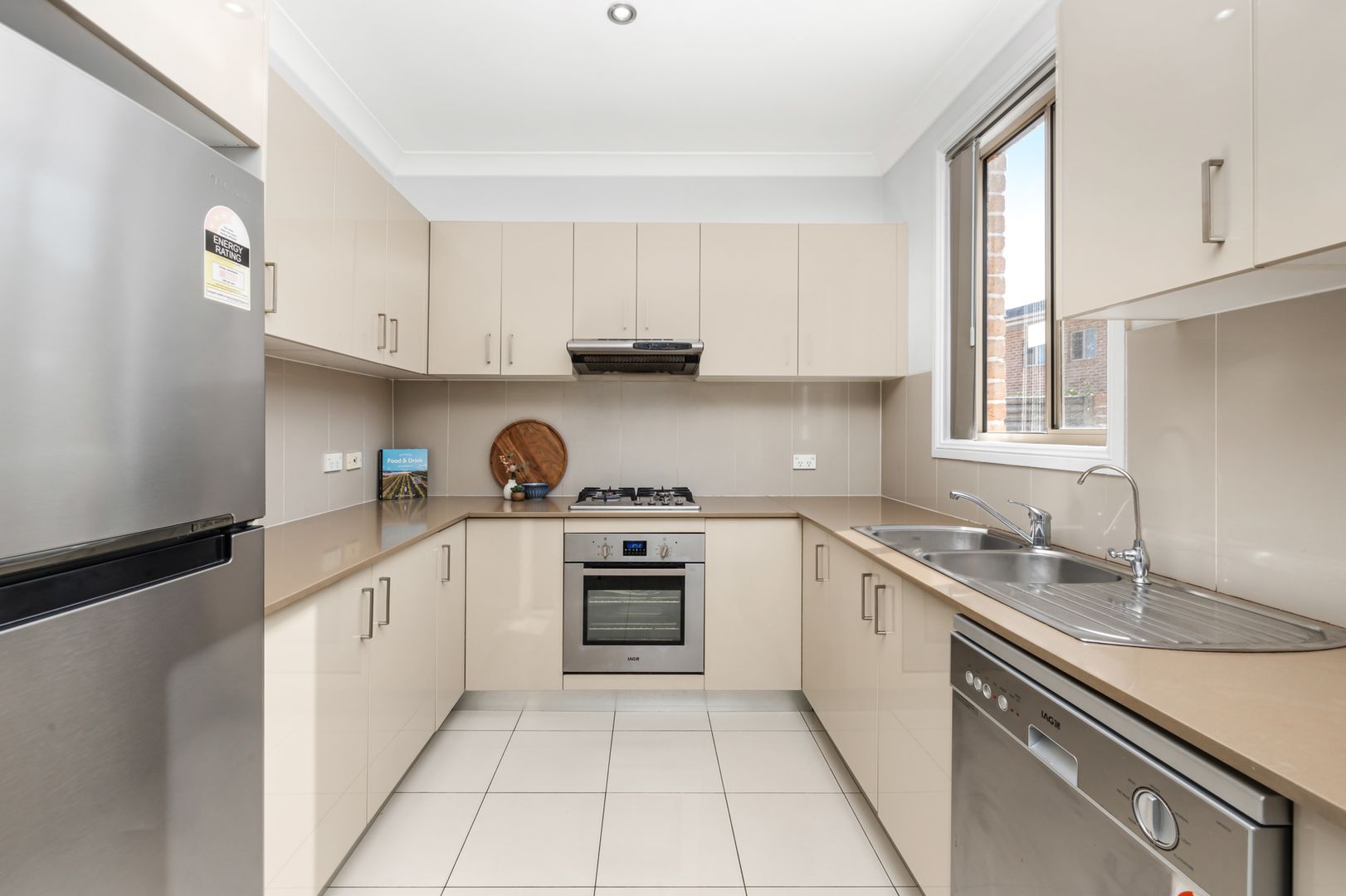 8/19 Mount Street, Constitution Hill NSW 2145, Image 2