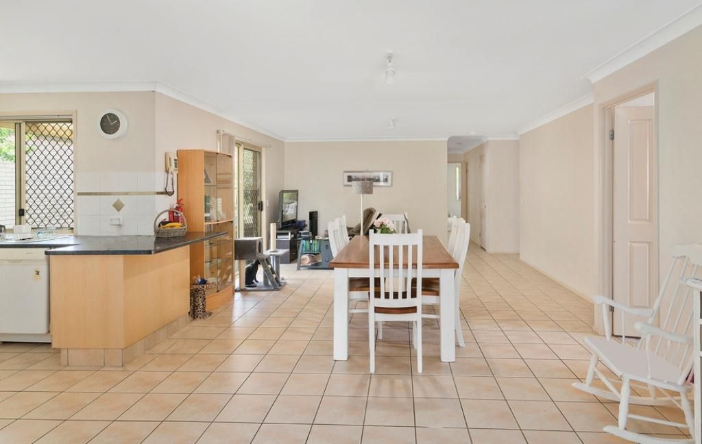 32 Tussock Crescent, Elanora QLD 4221, Image 2