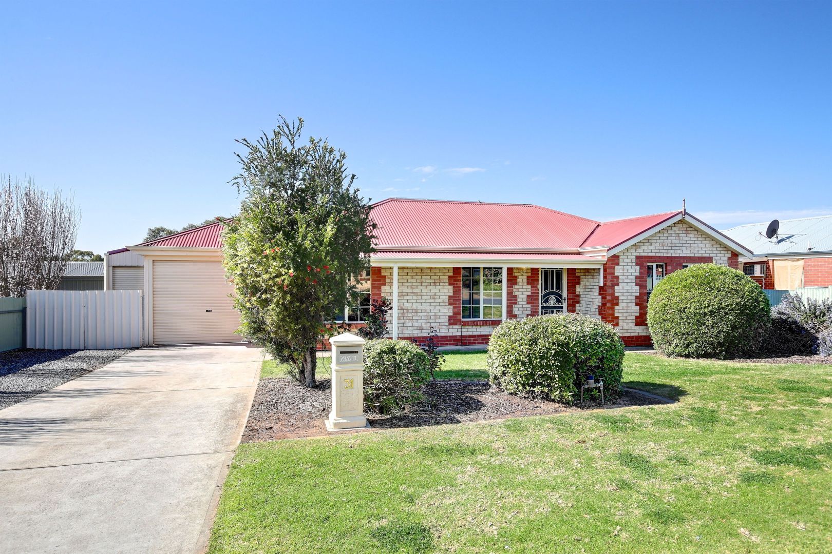 31 Silver Birch Drive, Murray Bridg Property History & Address