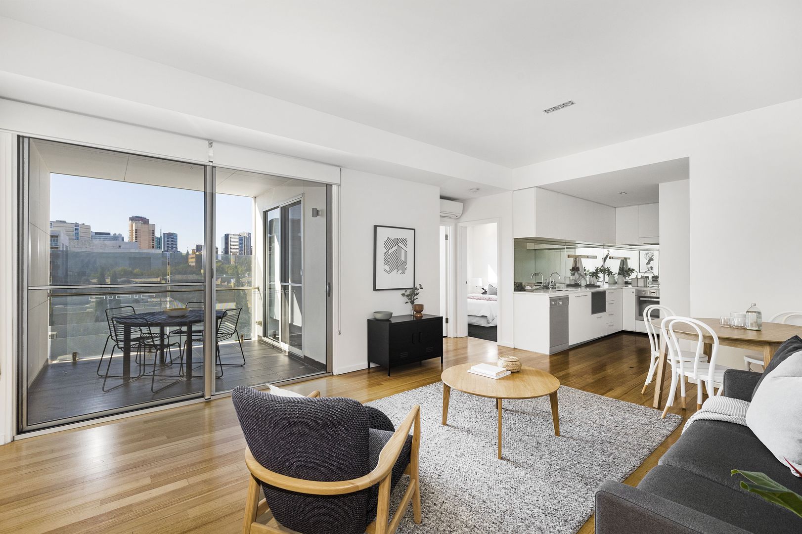 2 bedrooms Apartment / Unit / Flat in 13/40 Gilbert Street ADELAIDE SA, 5000