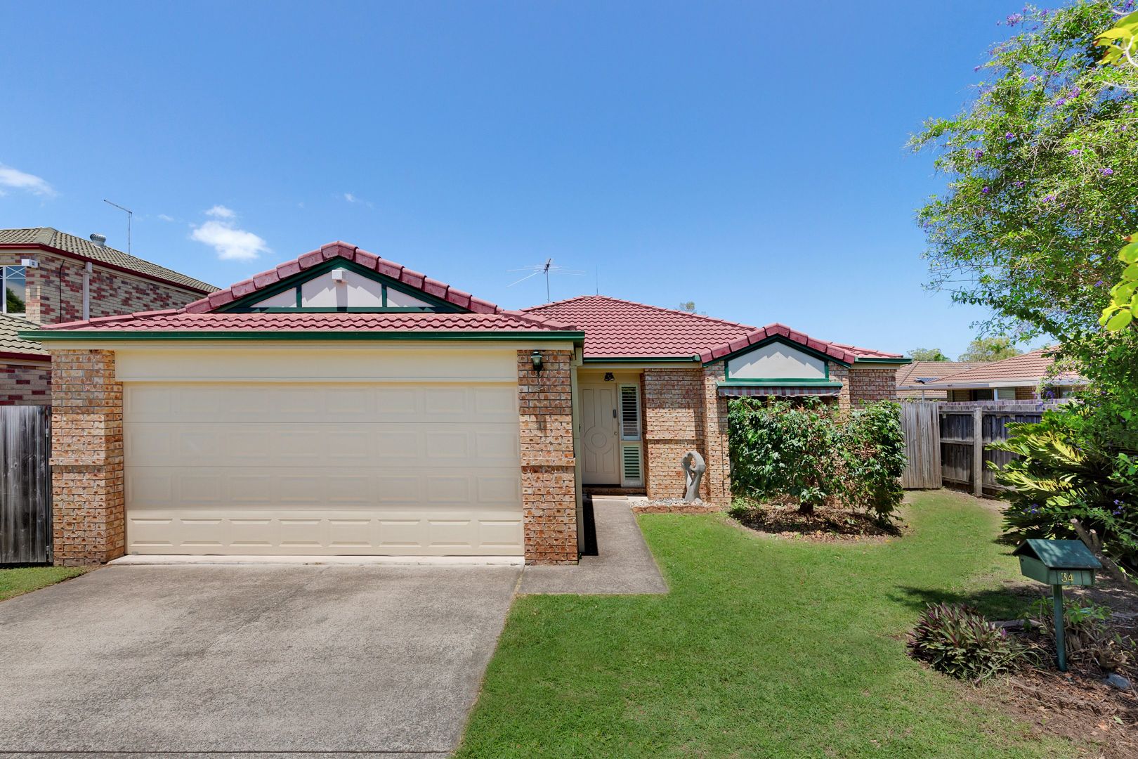 34 STENDELL STREET, Wakerley QLD 4154, Image 2