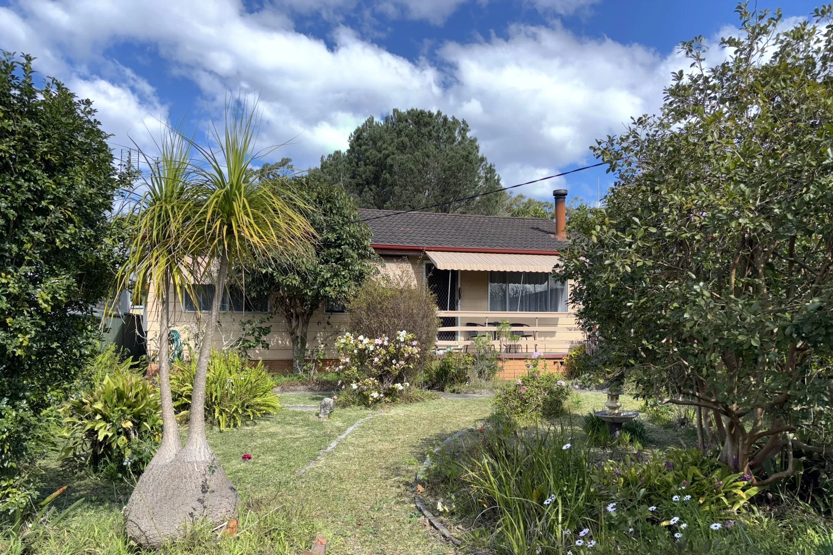 212 Wallarah Road, Gorokan NSW 2263