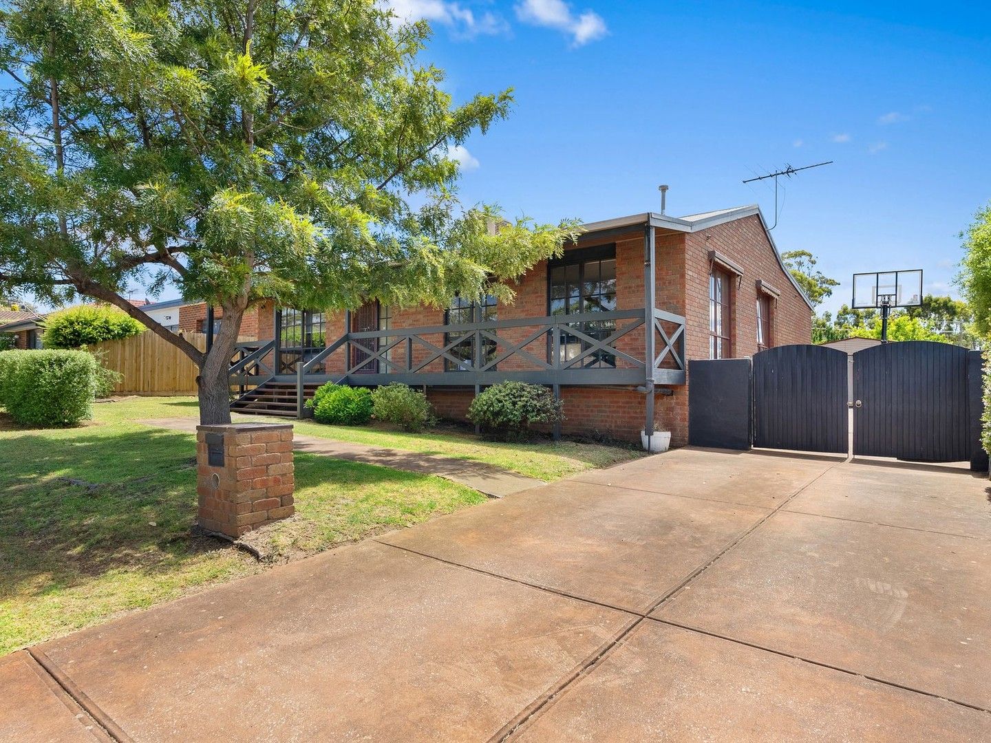3 bedrooms House in 18 Nathan Drive DARLEY VIC, 3340