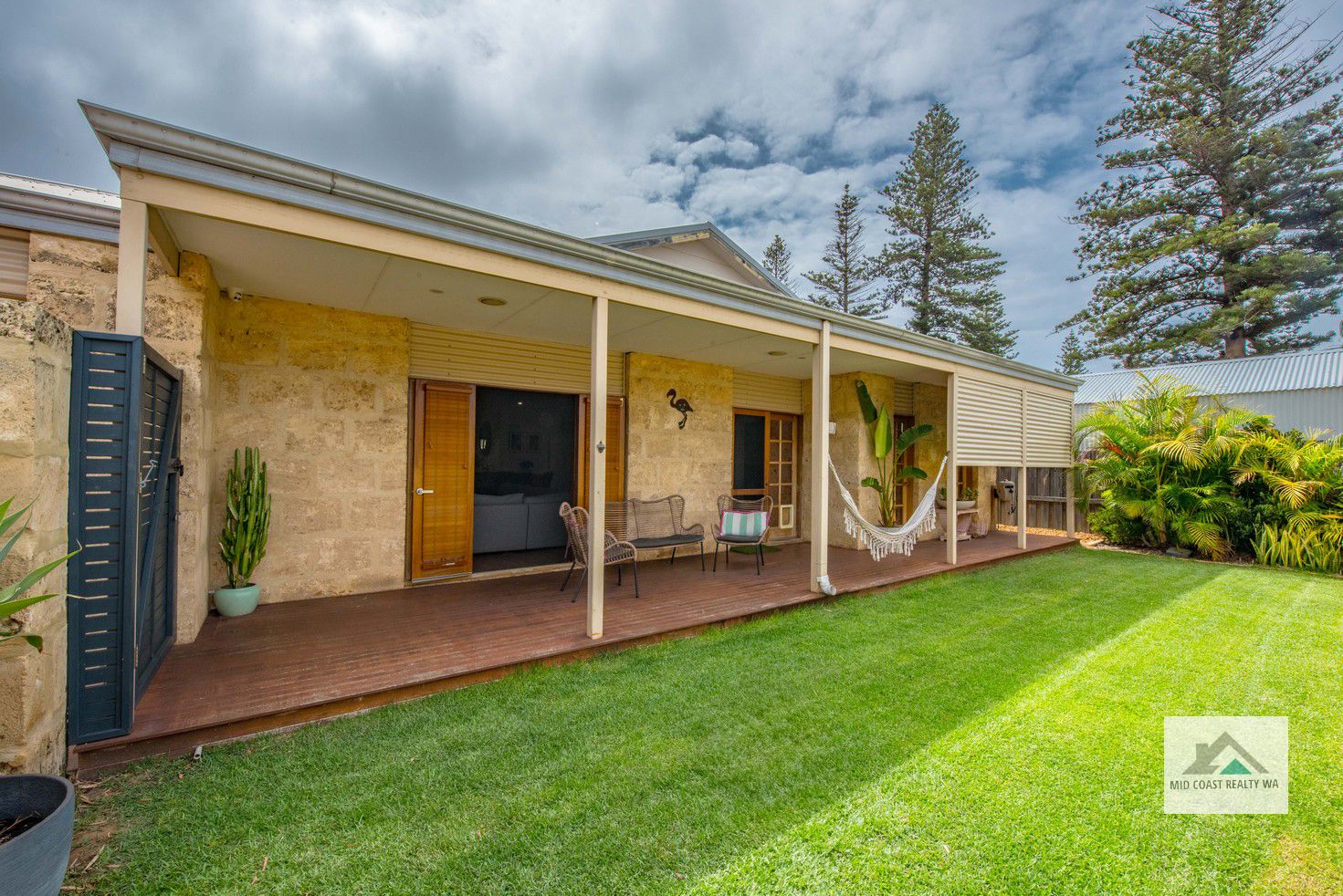 3 bedrooms House in 27 Burges Street BEACHLANDS WA, 6530