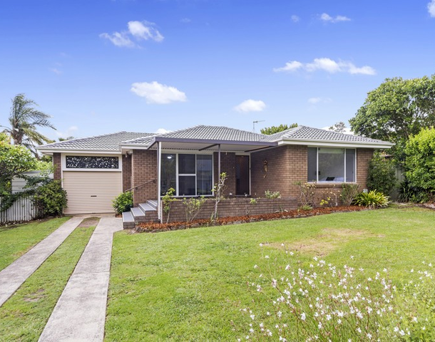 15 Penrose Drive, Bomaderry NSW 2541