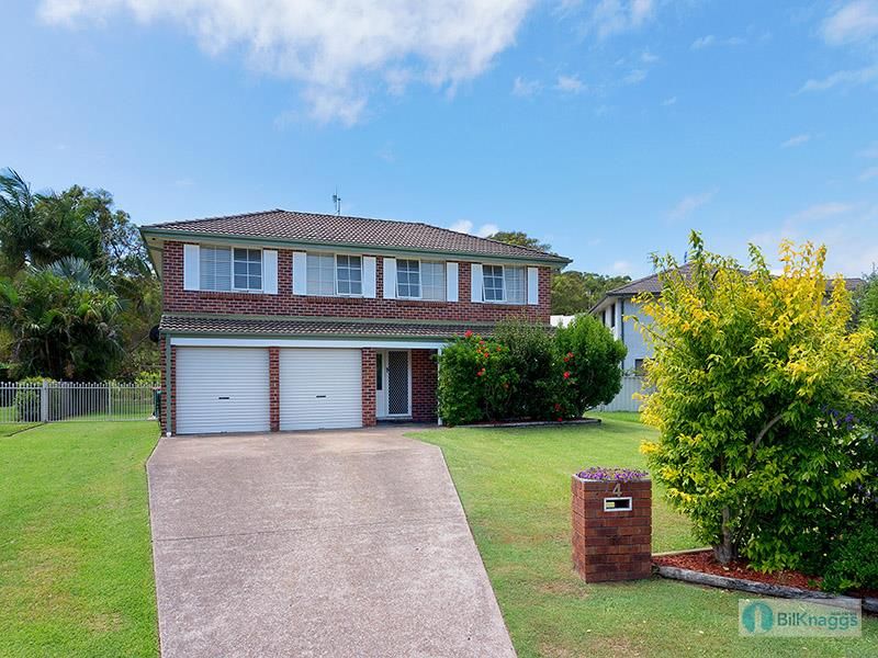4 Surf Cl, Fingal Bay NSW 2315, Image 1