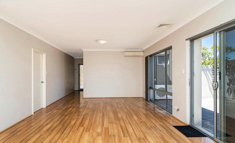 4 bedrooms House in 45D Eastdene Circle NOLLAMARA WA, 6061