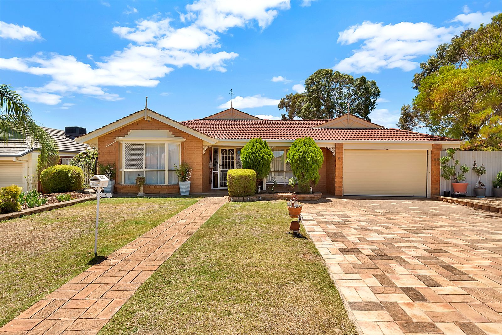 2 Phillip Avenue, Craigmore SA 5114, Image 0