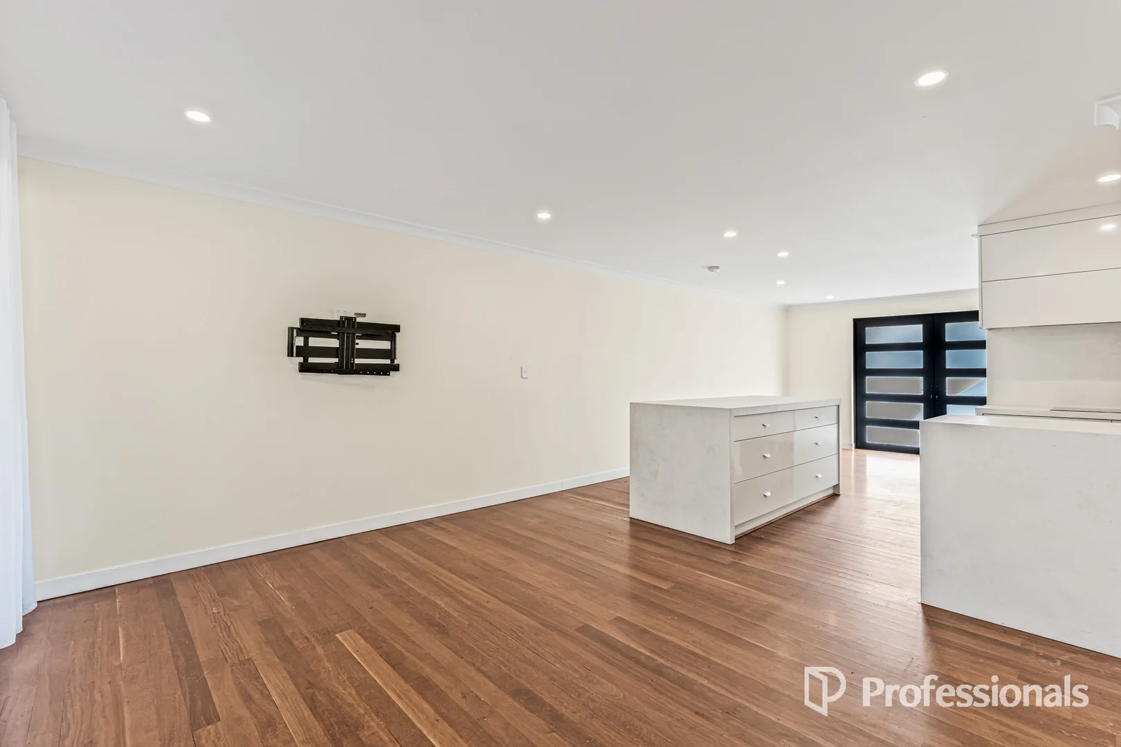 Additional image 15 of 137 Walter Road, Bassendean WA 6054