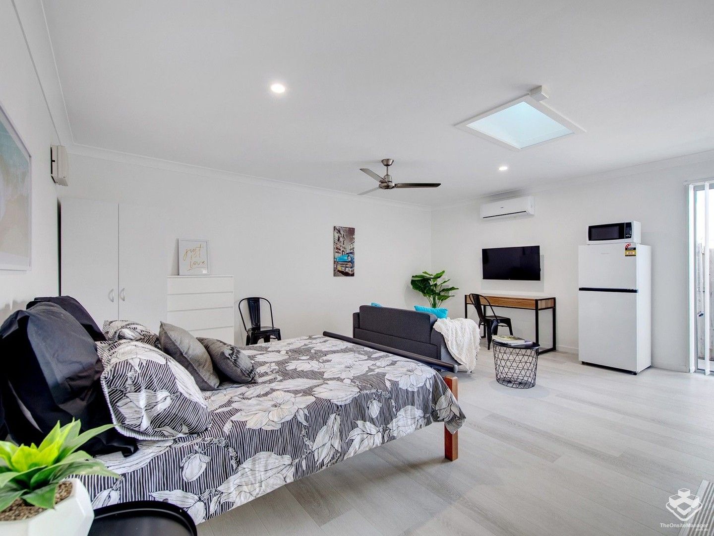 1 bedrooms Apartment / Unit / Flat in  PIMPAMA QLD, 4209