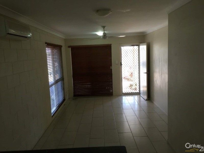8/32 Henry Street, West End QLD 4810, Image 1