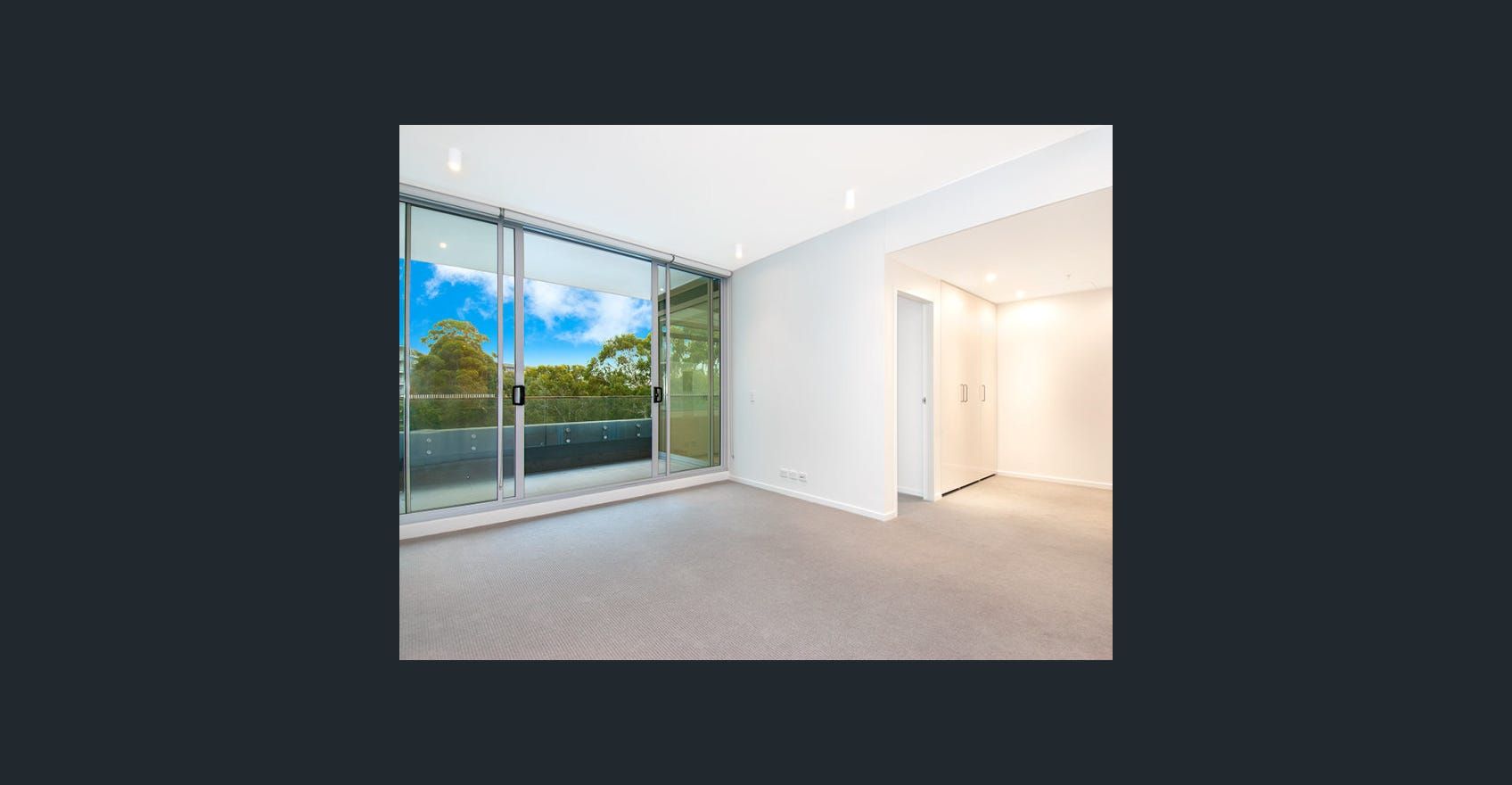 1 bedrooms Apartment / Unit / Flat in 309/2 Saunders Close MACQUARIE PARK NSW, 2113