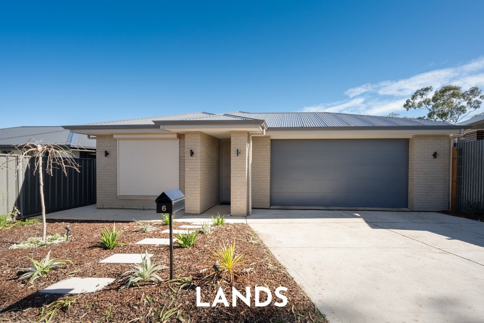 3 bedrooms House in 6 Rowe Street PARA HILLS SA, 5096