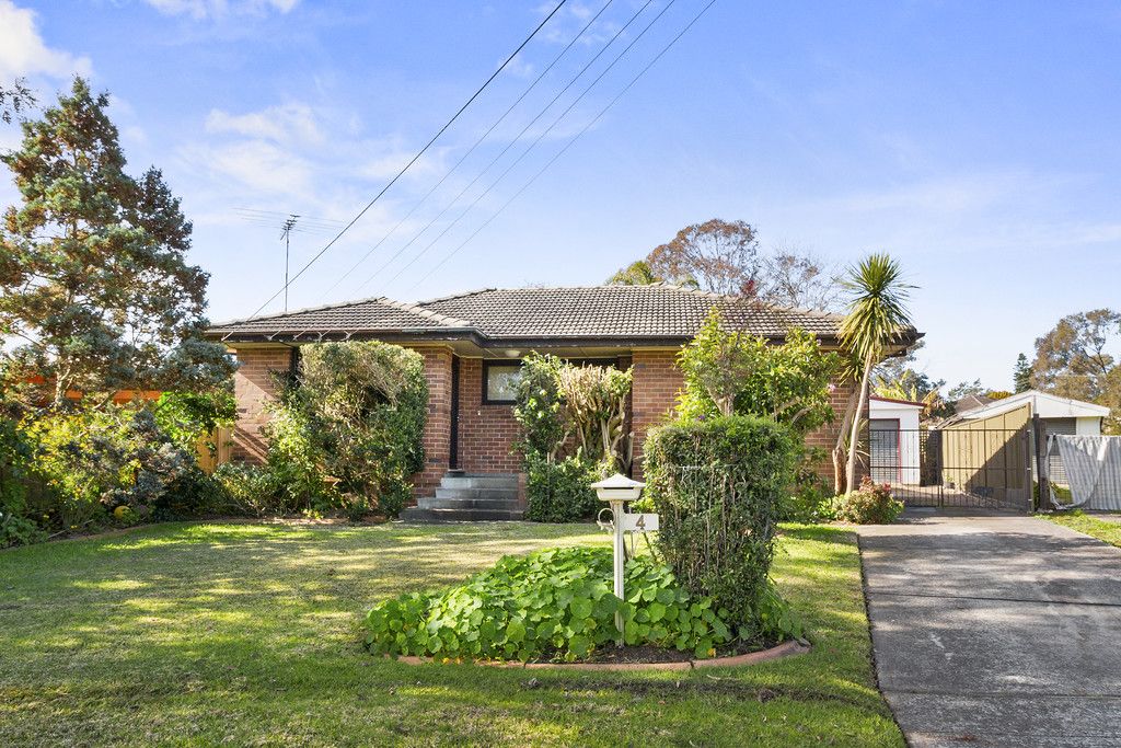 4 Gundibri Street, Busby NSW 2168, Image 0