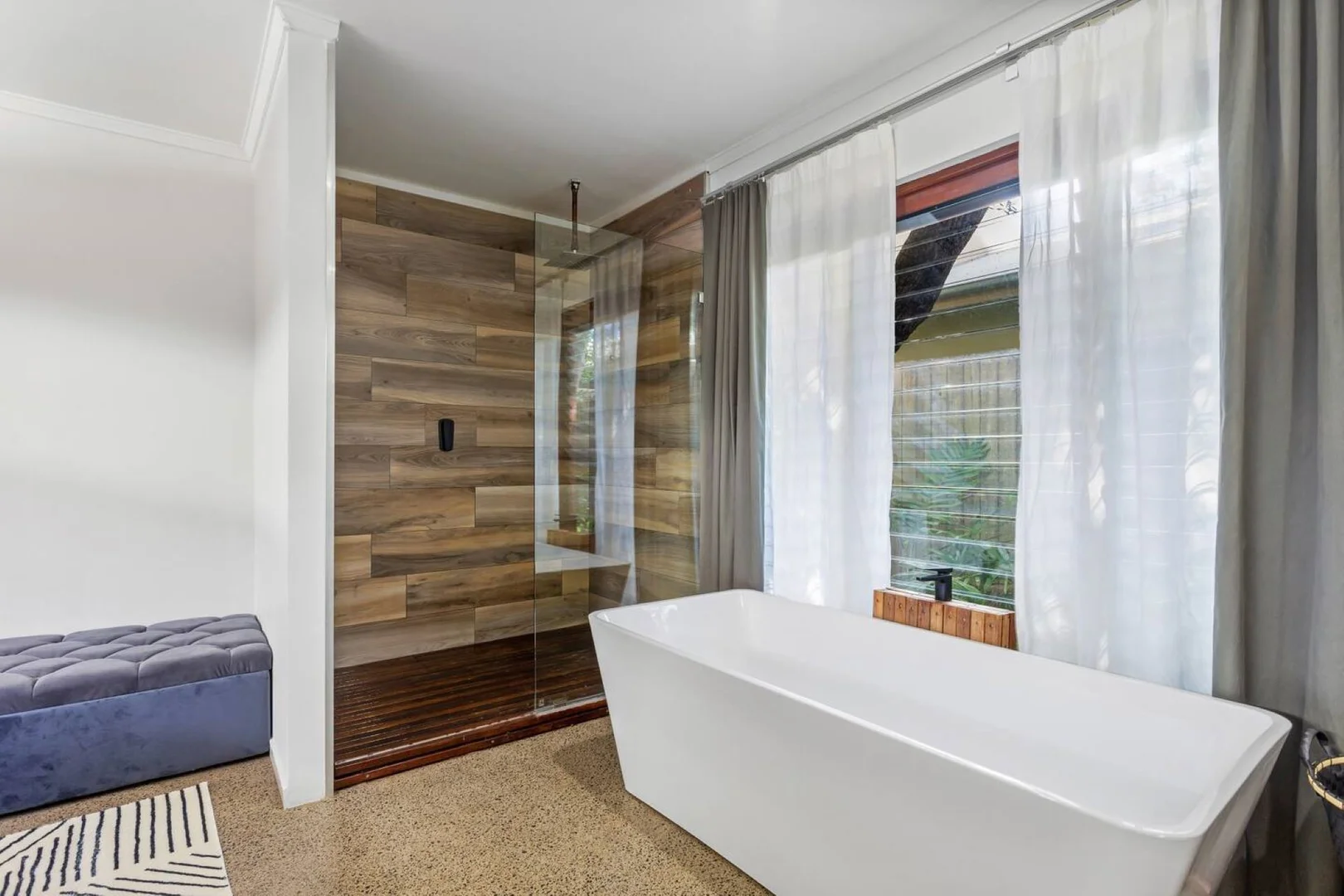 Additional image 8 of 18a Lake View Drive, Tewantin QLD 4565